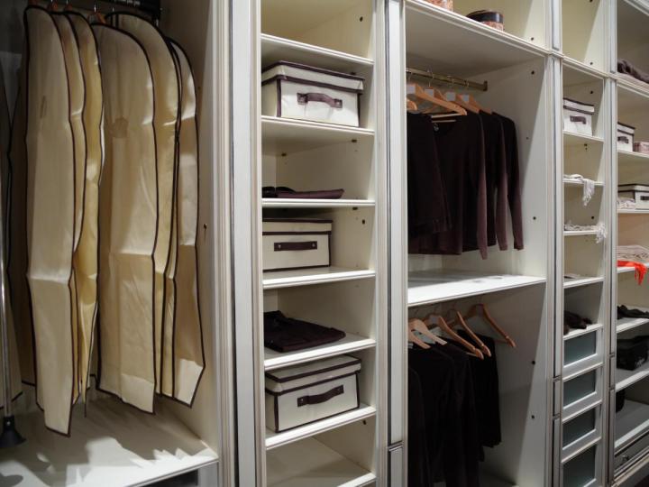 Find the Perfect Wardrobe Solution for Your Space.